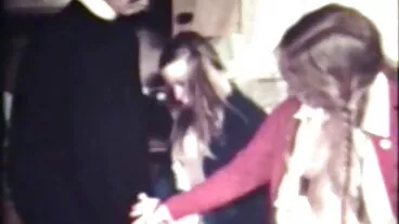 Cô gái tóc vàng brunette fingering lesbian lick thiếu niên hentai anime không che