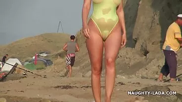 Cô gái tóc vàng brunette fingering phim sex không che massage lesbian lick thiếu niên